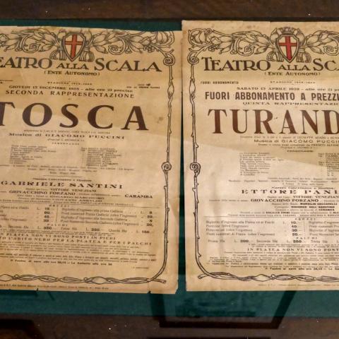Manifesti pubblicitari della Tosca e della Turandot
